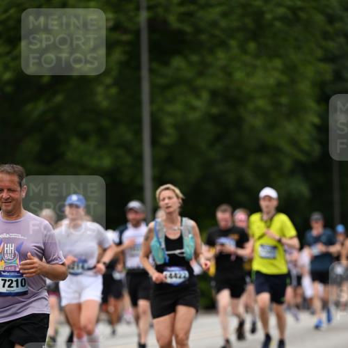 29.06.2025 - hella hamburg halbmarathon Dr. Thomas Lammeyer http://msf.ph/oto/8422247 29.06.2025 10:48:07 Kennedybrücke 1816, 1878, 2158, 2343, 2361, 3597, 4636, 5001, 5192, 5201, 5214, 5370, 5649, 5720, 6012, 6096, 6931, 7197, 7205, 7461, 8135, 8504, 9704, 9831, 9976, 10083, 10200, 10202, 11279 meine-sportfotos.de