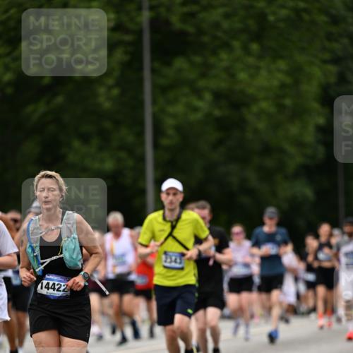 29.06.2025 - hella hamburg halbmarathon Dr. Thomas Lammeyer http://msf.ph/oto/8422306 29.06.2025 10:48:09 Kennedybrücke 1816, 1878, 2343, 2361, 3597, 4636, 5001, 5192, 5201, 5214, 5649, 5720, 6012, 6096, 6931, 7197, 7205, 8135, 8504, 9704, 9831, 10083, 10097, 10200, 10202, 11279 meine-sportfotos.de