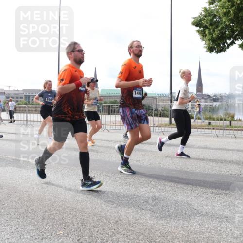 29.06.2025 - hella hamburg halbmarathon Lena Gebhardt http://msf.ph/oto/8422382 29.06.2025 10:18:44 Lombardsbrücke 8665, 1513, 1496, 1234, 1349, 1521, 1820, 2096, 2335, 2703, 2781, 2821, 3026, 3202, 3482, 3529, 3591, 3592, 3631, 4123, 4383, 4710, 4718, 4738, 4802, 4845, 5049, 5264, 5266, 5834, 5909, 5910, 6194, 6332, 6413, 6533, 6736, 7051, 7121, 7160, 7214, 7252, 7454, 8341, 8665, 8780, 9222, 9270, 9272, 9276, 9505, 9549, 9586, 9658, 9748, 9834, 10037, 10172, 10467, 10502, 10659, 10687, 10816, 12541, 12548, 12552, 12703, 13341 meine-sportfotos.de