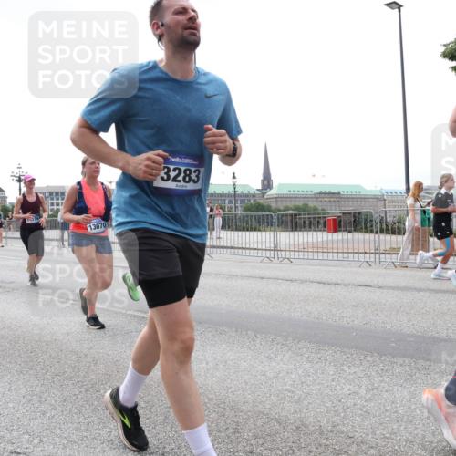 29.06.2025 - hella hamburg halbmarathon Lena Gebhardt http://msf.ph/oto/8422446 29.06.2025 10:43:01 Lombardsbrücke 24, 4105, 13070, 3283, 1149, 1467, 1656, 1788, 1816, 1964, 1994, 2103, 2158, 2267, 2361, 2401, 2450, 2509, 2538, 2940, 2941, 2971, 3074, 3283, 3378, 3518, 3638, 3764, 3874, 4056, 4092, 4105, 4177, 4302, 4334, 4385, 4680, 4778, 5067, 5268, 5417, 5610, 5755, 5967, 6120, 6764, 7043, 7461, 7513, 7872, 8161, 8184, 8435, 8529, 8795, 8991, 9072, 9304, 9378, 9644, 9976, 10008, 10180, 10454, 10697, 11142, 11710, 12151, 12441, 13049, 13241 meine-sportfotos.de