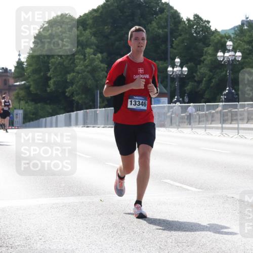 29.06.2025 - hella hamburg halbmarathon Lena Gebhardt http://msf.ph/oto/8422730 29.06.2025 09:42:45 Lombardsbrücke 12529, 13346, 2618, 5612, 7331, 7855, 9269, 10468, 11078, 11228, 12360, 12529, 12992, 13346, 13872, 13913, 14113, 14753, 14836, 15253, 16615, 17614, 18569, 18740, 19041, 19042, 19050, 19076, 19078 meine-sportfotos.de