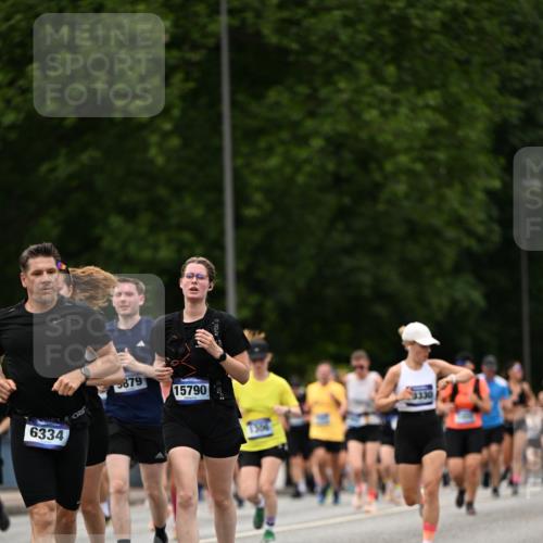29.06.2025 - hella hamburg halbmarathon Dr. Thomas Lammeyer http://msf.ph/oto/8422826 29.06.2025 10:48:24 Kennedybrücke 1026, 1400, 1459, 1802, 1804, 2258, 2343, 2674, 2733, 3065, 3597, 4636, 4866, 5001, 5127, 5192, 5201, 5214, 5649, 5902, 5905, 6226, 6334, 6931, 7197, 8058, 8504, 8591, 9704, 9879, 10006, 10097, 10220, 10285, 10553, 11093, 11279 meine-sportfotos.de