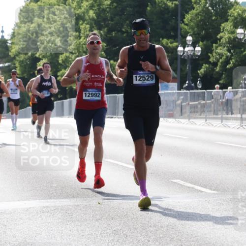 29.06.2025 - hella hamburg halbmarathon Lena Gebhardt http://msf.ph/oto/8422852 29.06.2025 09:42:51 Lombardsbrücke 9097, 7587, 2341, 11994, 12992, 12529, 2618, 4338, 5612, 7331, 7855, 9097, 9269, 10468, 11078, 11228, 11994, 12341, 12360, 12529, 12992, 13346, 13872, 13913, 14728, 14753, 14836, 15253, 16615, 17614, 18740, 19041, 19042, 19050, 19076, 19078 meine-sportfotos.de