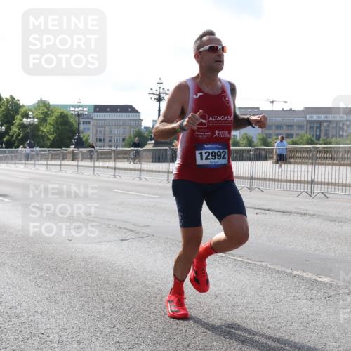 29.06.2025 - hella hamburg halbmarathon Lena Gebhardt http://msf.ph/oto/8422986 29.06.2025 09:42:55 Lombardsbrücke 12341, 185, 12992, 4338, 5301, 5612, 7331, 7855, 9097, 9269, 9385, 10468, 11078, 11228, 11994, 12341, 12360, 12529, 12992, 13346, 13872, 13913, 14728, 14753, 14836, 16615, 17614, 18037, 18740, 19041, 19042, 19050, 19076, 19078 meine-sportfotos.de