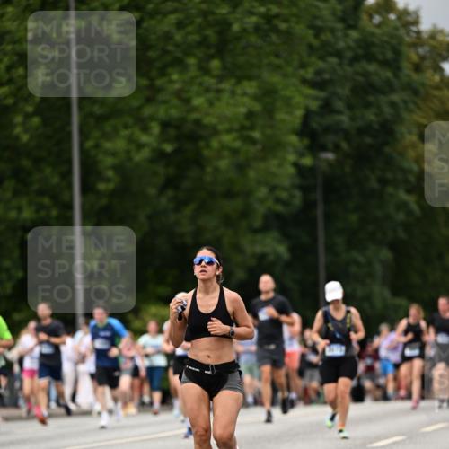 29.06.2025 - hella hamburg halbmarathon Dr. Thomas Lammeyer http://msf.ph/oto/8422996 29.06.2025 10:48:35 Kennedybrücke 1026, 1095, 1400, 1459, 1802, 1804, 2073, 2258, 2674, 2733, 3065, 3597, 4636, 4866, 4968, 5001, 5127, 5192, 5201, 5355, 5902, 5905, 6226, 6334, 7489, 8058, 8591, 8763, 8870, 9331, 9333, 9879, 10006, 10097, 10220, 10285, 10553, 10707, 11093 meine-sportfotos.de