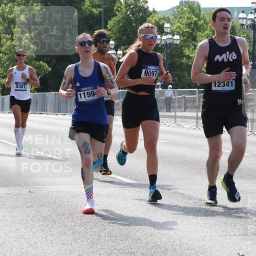 29.06.2025 - hella hamburg halbmarathon Lena Gebhardt http://msf.ph/oto/8423094 29.06.2025 09:42:57 Lombardsbrücke 147, 18037, 5301, 1199, 9097, 12341, 4338, 5301, 5612, 7331, 7855, 9097, 9269, 9385, 10468, 11078, 11228, 11994, 12341, 12360, 12529, 12992, 13346, 13872, 13913, 14728, 14753, 14836, 16615, 17614, 18037, 18740, 19041, 19042, 19050, 19076, 19078 meine-sportfotos.de