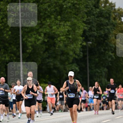 29.06.2025 - hella hamburg halbmarathon Dr. Thomas Lammeyer http://msf.ph/oto/8423098 29.06.2025 10:48:38 Kennedybrücke 1026, 1095, 1400, 1459, 1802, 1804, 2073, 2186, 2258, 2674, 2692, 2733, 3065, 4866, 4968, 5127, 5355, 5902, 5905, 6036, 6226, 6334, 7489, 8058, 8591, 8763, 8870, 9331, 9333, 9879, 10006, 10097, 10220, 10285, 10553, 10707, 11093 meine-sportfotos.de