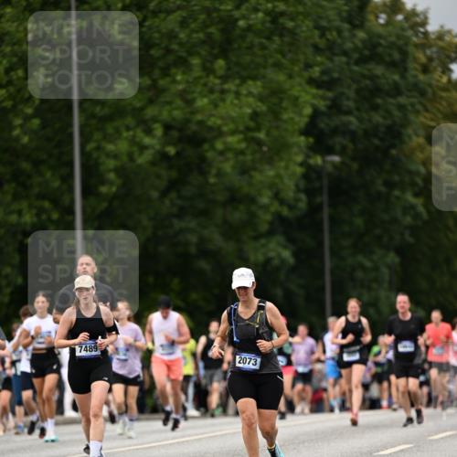 29.06.2025 - hella hamburg halbmarathon Dr. Thomas Lammeyer http://msf.ph/oto/8423112 29.06.2025 10:48:38 Kennedybrücke 1026, 1095, 1400, 1459, 1802, 1804, 2073, 2186, 2258, 2674, 2692, 2733, 3065, 4866, 4968, 5127, 5355, 5902, 5905, 6036, 6226, 6334, 7489, 8058, 8591, 8763, 8870, 9331, 9333, 9879, 10006, 10097, 10220, 10285, 10553, 10707, 11093 meine-sportfotos.de