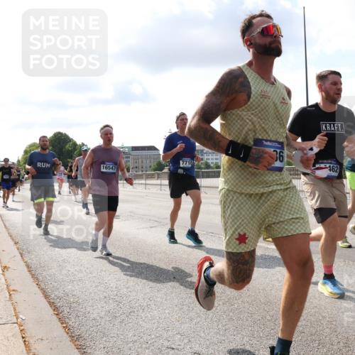 29.06.2025 - hella hamburg halbmarathon Lena Gebhardt http://msf.ph/oto/8423325 29.06.2025 09:52:08 Lombardsbrücke 16547, 7710, 190, 36, 462, 1057, 1139, 1312, 1353, 1468, 1569, 1604, 1631, 1763, 1903, 2653, 3305, 3437, 3618, 3697, 3852, 4565, 4865, 4871, 4915, 4991, 5014, 5047, 5129, 5231, 5336, 5690, 5987, 6373, 6490, 6700, 6705, 6711, 6770, 7092, 7185, 7710, 8074, 8346, 8359, 8564, 8900, 9348, 9358, 9444, 9547, 9659, 10319, 10375, 10493, 10691, 10741, 10934, 10978, 11021, 11062, 11495, 11679, 11714, 11821, 12438, 12623, 12711, 12772, 13728 meine-sportfotos.de