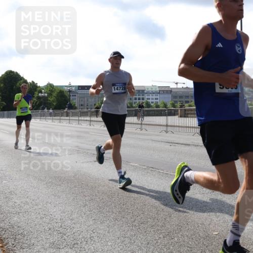29.06.2025 - hella hamburg halbmarathon Lena Gebhardt http://msf.ph/oto/8423355 29.06.2025 09:43:02 Lombardsbrücke 18037, 14728, 4338, 5301, 5612, 7331, 7855, 9097, 9269, 9385, 9565, 9767, 10468, 10867, 11078, 11228, 11994, 12341, 12360, 12529, 12992, 13346, 13374, 13872, 13913, 14728, 14753, 14757, 14836, 15483, 15671, 16615, 17614, 18037, 18328, 18693, 18695, 18740, 18989, 19041, 19042, 19050, 19076, 19078 meine-sportfotos.de