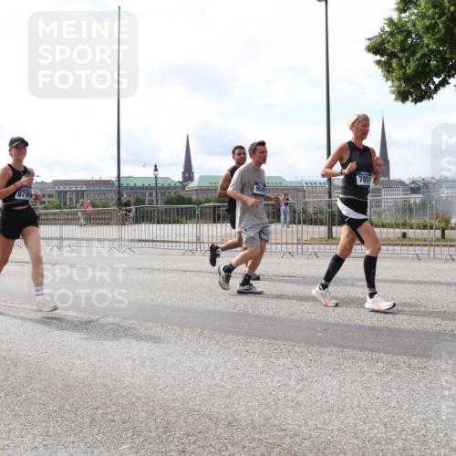 29.06.2025 - hella hamburg halbmarathon Lena Gebhardt http://msf.ph/oto/8423360 29.06.2025 10:18:57 Lombardsbrücke 8780, 9549, 7051, 1234, 1349, 1521, 1718, 1755, 1820, 2096, 2703, 2781, 2802, 2821, 3026, 3105, 3118, 3202, 3529, 3591, 3592, 3631, 4383, 4718, 4802, 4845, 5034, 5049, 5080, 5098, 5264, 5266, 5323, 5429, 5834, 5910, 6194, 6249, 6413, 6477, 6482, 6533, 6736, 7051, 7121, 7214, 7252, 7454, 8341, 8665, 8761, 8778, 8780, 9270, 9272, 9276, 9505, 9549, 9586, 9652, 9658, 9748, 9756, 9757, 10037, 10172, 10467, 10502, 10816, 12541, 12548, 12552, 12703 meine-sportfotos.de