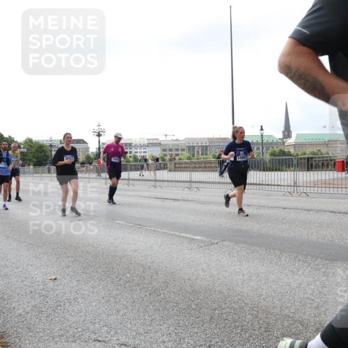 29.06.2025 - hella hamburg halbmarathon Lena Gebhardt http://msf.ph/oto/8423500 29.06.2025 10:06:10 Lombardsbrücke 144, 8051, 13054, 14987, 4542, 1229, 1245, 1448, 1766, 1830, 1842, 2471, 2540, 3062, 3929, 4169, 4542, 4666, 4868, 5431, 5762, 6014, 6314, 7138, 7741, 8051, 8316, 8894, 8909, 9339, 9361, 9477, 9560, 9917, 10214, 10297, 10781, 13042, 13054, 13481, 13863, 14369, 14987, 15113, 15145, 15229, 15462, 15537, 15766, 15772, 15858, 16441, 16687, 17239, 17740, 17746, 17885, 18042, 18575, 18768, 18857, 18910, 18913, 18966, 18973 meine-sportfotos.de