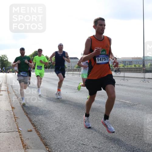 29.06.2025 - hella hamburg halbmarathon Lena Gebhardt http://msf.ph/oto/8423806 29.06.2025 09:43:10 Lombardsbrücke 18989, 9767, 14757, 1271, 4338, 5301, 5612, 6090, 7331, 7380, 7855, 9097, 9269, 9385, 9565, 9767, 10867, 11228, 11994, 12341, 12360, 12529, 12992, 13346, 13374, 14728, 14753, 14757, 14836, 15483, 15671, 17614, 18037, 18328, 18693, 18695, 18740, 18989, 19041, 19042, 19050, 19076, 19078 meine-sportfotos.de