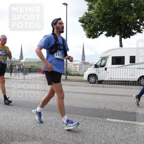 29.06.2025 - hella hamburg halbmarathon Lena Gebhardt http://msf.ph/oto/8423816 29.06.2025 10:06:13 Lombardsbrücke 4542, 1448, 15772, 1229, 1245, 1448, 1766, 1830, 1842, 2471, 2540, 3062, 4169, 4542, 4666, 4868, 5431, 5762, 6014, 6314, 7138, 7741, 8051, 8316, 8894, 8909, 9361, 9477, 9560, 10214, 10297, 10781, 13042, 13054, 13481, 13863, 14369, 14987, 15113, 15145, 15229, 15462, 15537, 15766, 15772, 15858, 16441, 16687, 17239, 17746, 17885, 18042, 18575, 18577, 18768, 18857, 18910, 18913, 18966, 18973 meine-sportfotos.de