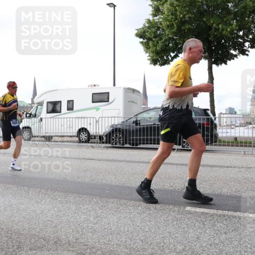 29.06.2025 - hella hamburg halbmarathon Lena Gebhardt http://msf.ph/oto/8423906 29.06.2025 10:06:14 Lombardsbrücke 4868, 1229, 1245, 1448, 1766, 1830, 1842, 2471, 2540, 3062, 4169, 4542, 4666, 4868, 5431, 6014, 6314, 7138, 7741, 8051, 8316, 8894, 8909, 9361, 9477, 9560, 10214, 10297, 10781, 13042, 13054, 13481, 13863, 14369, 14987, 15113, 15145, 15229, 15462, 15537, 15766, 15772, 15858, 16441, 16687, 17239, 17746, 17885, 18042, 18575, 18577, 18768, 18857, 18910, 18913, 18966 meine-sportfotos.de