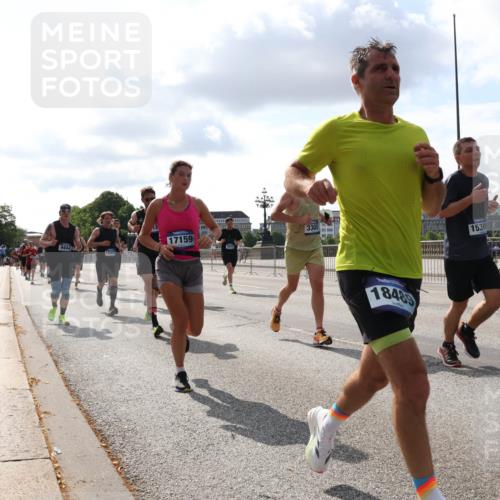 29.06.2025 - hella hamburg halbmarathon Lena Gebhardt http://msf.ph/oto/8423913 29.06.2025 09:52:15 Lombardsbrücke 9444, 18639, 17159, 3305, 18489, 1530, 1057, 1139, 1169, 1312, 1353, 1468, 1569, 1604, 1631, 1763, 3305, 3437, 3618, 3697, 3852, 4565, 4871, 4915, 5011, 5014, 5047, 5129, 5231, 5336, 5690, 5987, 6373, 6550, 6700, 6705, 6711, 6770, 7185, 7432, 7710, 8074, 8359, 8564, 8852, 8900, 9348, 9358, 9444, 9547, 9659, 10319, 10493, 10691, 10741, 10978, 11021, 11062, 11495, 11679, 11714, 11779, 11821, 12046, 12438, 12623, 12772, 13403, 13614, 13728, 14257 meine-sportfotos.de