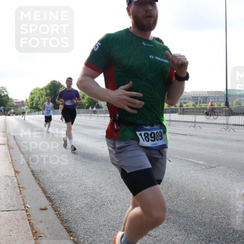 29.06.2025 - hella hamburg halbmarathon Lena Gebhardt http://msf.ph/oto/8423914 29.06.2025 09:43:11 Lombardsbrücke 18989, 1271, 4338, 5301, 5612, 6090, 7331, 7380, 7855, 9097, 9269, 9385, 9565, 9767, 10867, 11228, 11994, 12341, 12360, 12529, 12992, 13346, 13374, 14728, 14753, 14757, 14836, 15483, 15671, 17614, 18037, 18328, 18693, 18695, 18740, 18989, 19041, 19042, 19050, 19076, 19078 meine-sportfotos.de