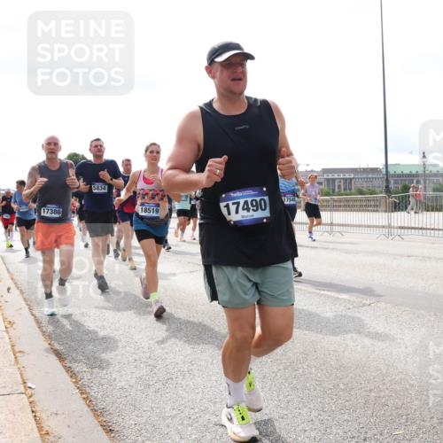 29.06.2025 - hella hamburg halbmarathon Lena Gebhardt http://msf.ph/oto/8423916 29.06.2025 10:19:03 Lombardsbrücke 18591, 17386, 5834, 18519, 17490, 17548, 2096, 10037, 1349, 1521, 1718, 1755, 2096, 2311, 2589, 2781, 2802, 2821, 3026, 3105, 3118, 3529, 3591, 3592, 3631, 4718, 4802, 4845, 5034, 5049, 5080, 5098, 5178, 5264, 5266, 5323, 5429, 5834, 5910, 6194, 6249, 6413, 6477, 6482, 6542, 6736, 7051, 7121, 7214, 7252, 8665, 8761, 8778, 8780, 9252, 9270, 9272, 9276, 9505, 9549, 9652, 9756, 9757, 10037, 10039, 10124, 10129, 10467, 10502, 10816, 12548, 12552 meine-sportfotos.de