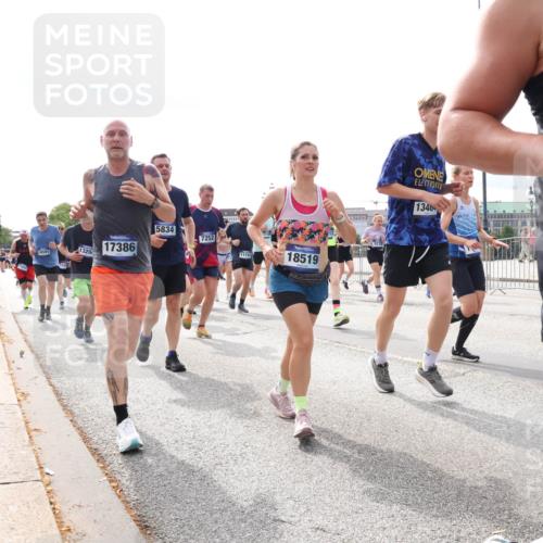 29.06.2025 - hella hamburg halbmarathon Lena Gebhardt http://msf.ph/oto/8423959 29.06.2025 10:19:04 Lombardsbrücke 18591, 1320, 17386, 5834, 7252, 1174, 18519, 13404, 17, 1349, 1521, 1718, 1755, 2096, 2311, 2589, 2781, 2802, 2812, 2821, 3026, 3105, 3118, 3529, 3591, 3592, 3631, 4718, 4722, 4802, 4845, 5034, 5049, 5080, 5098, 5178, 5264, 5266, 5323, 5429, 5834, 5910, 6194, 6249, 6413, 6477, 6482, 6542, 6736, 7051, 7121, 7214, 7252, 8665, 8761, 8778, 8780, 9252, 9270, 9272, 9276, 9505, 9549, 9652, 9756, 9757, 10037, 10039, 10124, 10129, 10467, 10502, 10816 meine-sportfotos.de