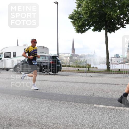29.06.2025 - hella hamburg halbmarathon Lena Gebhardt http://msf.ph/oto/8423974 29.06.2025 10:06:15 Lombardsbrücke 4868, 1024, 1229, 1245, 1448, 1766, 1830, 1842, 2540, 3062, 4169, 4542, 4666, 4868, 5431, 6014, 6314, 7138, 7741, 8051, 8316, 8894, 8909, 9361, 9477, 9560, 10214, 10297, 10781, 13042, 13054, 13481, 13863, 14369, 14987, 15113, 15145, 15229, 15462, 15537, 15766, 15772, 15858, 16441, 16687, 17239, 17746, 17885, 18042, 18575, 18577, 18768, 18857, 18910, 18913, 18966 meine-sportfotos.de