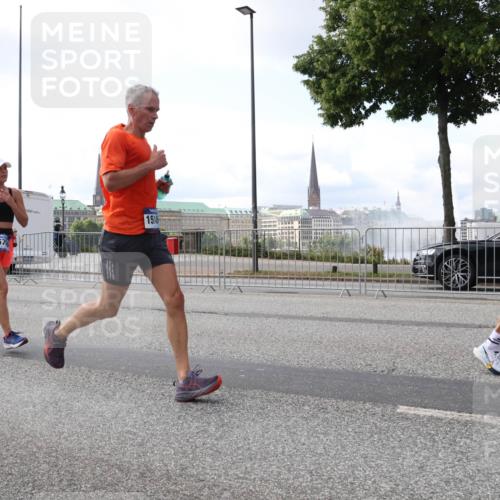 29.06.2025 - hella hamburg halbmarathon Lena Gebhardt http://msf.ph/oto/8424059 29.06.2025 10:06:16 Lombardsbrücke 15113, 157, 1514, 1229, 1245, 1448, 1766, 1830, 1842, 2540, 3062, 4169, 4542, 4666, 4868, 5431, 6014, 6314, 7138, 7741, 8051, 8316, 8894, 8909, 9361, 9477, 9560, 10214, 10297, 10781, 13042, 13054, 13481, 13863, 14369, 14987, 15113, 15145, 15229, 15462, 15537, 15766, 15772, 15858, 16441, 16687, 17239, 17746, 17885, 18042, 18575, 18577, 18768, 18857, 18910, 18913, 18966 meine-sportfotos.de