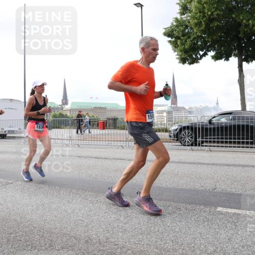 29.06.2025 - hella hamburg halbmarathon Lena Gebhardt http://msf.ph/oto/8424076 29.06.2025 10:06:16 Lombardsbrücke 15113, 15, 157, 1229, 1245, 1448, 1766, 1830, 1842, 2540, 3062, 4169, 4542, 4666, 4868, 5431, 6014, 6314, 7138, 7741, 8051, 8316, 8894, 8909, 9361, 9477, 9560, 10214, 10297, 10781, 13042, 13054, 13481, 13863, 14369, 14987, 15113, 15145, 15229, 15462, 15537, 15766, 15772, 15858, 16441, 16687, 17239, 17746, 17885, 18042, 18575, 18577, 18768, 18857, 18910, 18913, 18966 meine-sportfotos.de
