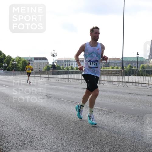 29.06.2025 - hella hamburg halbmarathon Lena Gebhardt http://msf.ph/oto/8424084 29.06.2025 09:43:14 Lombardsbrücke 056666, 1271, 1271, 4338, 5301, 5612, 6090, 7331, 7380, 7855, 9097, 9385, 9565, 9767, 10867, 11228, 11994, 12341, 12360, 12529, 12992, 13346, 13374, 14728, 14753, 14757, 14836, 15483, 15671, 18037, 18328, 18693, 18695, 18740, 18989, 19076 meine-sportfotos.de