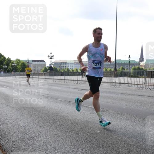 29.06.2025 - hella hamburg halbmarathon Lena Gebhardt http://msf.ph/oto/8424095 29.06.2025 09:43:14 Lombardsbrücke 1271, 566666, 1271, 4338, 5301, 5612, 6090, 7331, 7380, 7855, 9097, 9385, 9565, 9767, 10867, 11228, 11994, 12341, 12360, 12529, 12992, 13346, 13374, 14728, 14753, 14757, 14836, 15483, 15671, 18037, 18328, 18693, 18695, 18740, 18989, 19076 meine-sportfotos.de