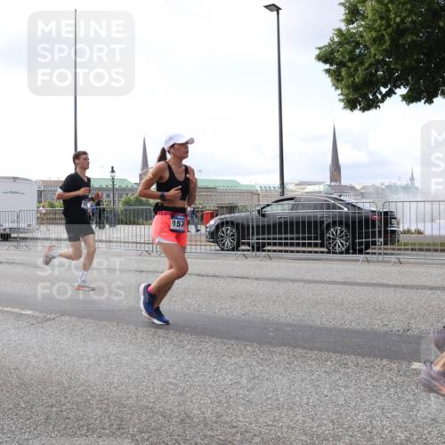 29.06.2025 - hella hamburg halbmarathon Lena Gebhardt http://msf.ph/oto/8424119 29.06.2025 10:06:16 Lombardsbrücke 3, 13863, 157, 15, 1229, 1245, 1448, 1766, 1830, 1842, 2540, 3062, 4169, 4542, 4666, 4868, 5431, 6014, 6314, 7138, 7741, 8051, 8316, 8894, 8909, 9361, 9477, 9560, 10214, 10297, 10781, 13042, 13054, 13481, 13863, 14369, 14987, 15113, 15145, 15229, 15462, 15537, 15766, 15772, 15858, 16441, 16687, 17239, 17746, 17885, 18042, 18575, 18577, 18768, 18857, 18910, 18913, 18966 meine-sportfotos.de