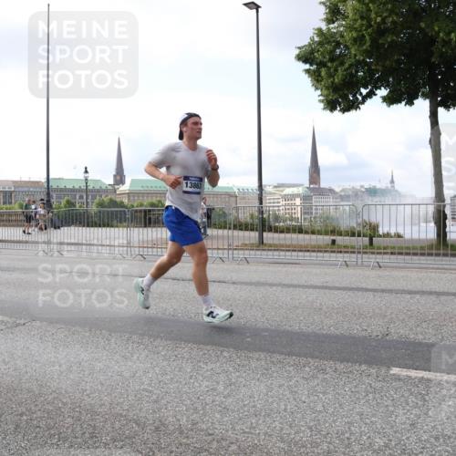 29.06.2025 - hella hamburg halbmarathon Lena Gebhardt http://msf.ph/oto/8424295 29.06.2025 10:06:18 Lombardsbrücke 13863, 1229, 1245, 1448, 1766, 1830, 1842, 3062, 4169, 4542, 4666, 4868, 5431, 6014, 6314, 6664, 7138, 7741, 8051, 8316, 9361, 9560, 10214, 10297, 10736, 10781, 13042, 13054, 13481, 13863, 14369, 14987, 15113, 15145, 15229, 15462, 15537, 15766, 15772, 15858, 16441, 16687, 17059, 17239, 17746, 17885, 18042, 18575, 18577, 18768, 18857, 18910, 18913, 18966 meine-sportfotos.de