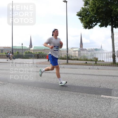 29.06.2025 - hella hamburg halbmarathon Lena Gebhardt http://msf.ph/oto/8424313 29.06.2025 10:06:18 Lombardsbrücke 13863, 1229, 1245, 1448, 1766, 1830, 1842, 3062, 4169, 4542, 4666, 4868, 5431, 6014, 6314, 6664, 7138, 7741, 8051, 8316, 9361, 9560, 10214, 10297, 10736, 10781, 13042, 13054, 13481, 13863, 14369, 14987, 15113, 15145, 15229, 15462, 15537, 15766, 15772, 15858, 16441, 16687, 17059, 17239, 17746, 17885, 18042, 18575, 18577, 18768, 18857, 18910, 18913, 18966 meine-sportfotos.de
