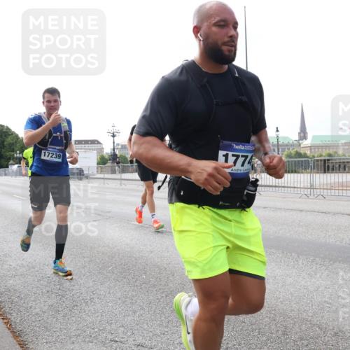 29.06.2025 - hella hamburg halbmarathon Lena Gebhardt http://msf.ph/oto/8424437 29.06.2025 10:06:19 Lombardsbrücke 17239, 1774, 1245, 1448, 1766, 1830, 1842, 3062, 4169, 4542, 4666, 4868, 5431, 6014, 6314, 6664, 7138, 7741, 8051, 8316, 9361, 9560, 10214, 10297, 10736, 10781, 10886, 12371, 13042, 13054, 13475, 13481, 13863, 14369, 14987, 15113, 15145, 15229, 15462, 15537, 15766, 15772, 15858, 16441, 16687, 17059, 17239, 17746, 17885, 18042, 18575, 18577, 18652, 18768, 18857, 18910, 18913, 18966 meine-sportfotos.de