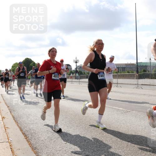 29.06.2025 - hella hamburg halbmarathon Lena Gebhardt http://msf.ph/oto/8424469 29.06.2025 09:52:22 Lombardsbrücke 1468, 4915, 165, 18560, 1057, 1139, 1169, 1220, 1312, 1353, 1468, 1512, 1569, 1604, 1631, 1763, 3305, 3618, 3697, 3852, 4565, 4871, 4915, 5011, 5014, 5047, 5129, 5231, 5336, 5690, 5987, 6373, 6550, 6700, 6705, 6711, 6770, 7067, 7185, 7432, 7710, 7865, 7961, 8074, 8359, 8564, 8852, 9348, 9358, 9444, 9547, 9659, 10493, 10691, 10741, 10796, 10978, 11062, 11495, 11679, 11779, 11821, 12046, 12438, 12772, 13403, 13614, 13728, 14257 meine-sportfotos.de