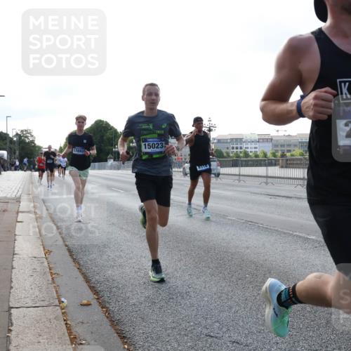 29.06.2025 - hella hamburg halbmarathon Lena Gebhardt http://msf.ph/oto/8424475 29.06.2025 09:43:33 Lombardsbrücke 17893, 2025, 2, 15023, 8318, 2075, 1271, 2075, 2180, 2203, 4338, 5301, 6090, 7380, 8318, 9097, 9385, 9565, 9767, 9804, 10351, 10867, 11994, 12341, 13374, 13941, 14728, 14757, 15023, 15136, 15483, 15671, 17040, 17893, 18037, 18328, 18693, 18695, 18763, 18832, 18989 meine-sportfotos.de