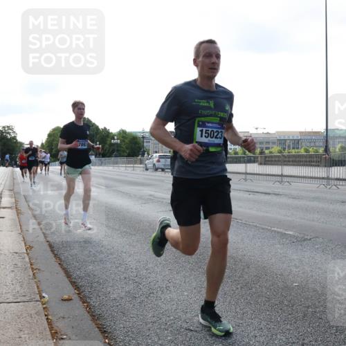29.06.2025 - hella hamburg halbmarathon Lena Gebhardt http://msf.ph/oto/8424511 29.06.2025 09:43:33 Lombardsbrücke 7893, 2025, 8, 4, 15023, 1271, 2075, 2180, 2203, 4338, 5301, 6090, 7380, 8318, 9097, 9385, 9565, 9767, 9804, 10351, 10867, 11994, 12341, 13374, 13941, 14728, 14757, 15023, 15136, 15483, 15671, 17040, 17893, 18037, 18328, 18693, 18695, 18763, 18832, 18989 meine-sportfotos.de