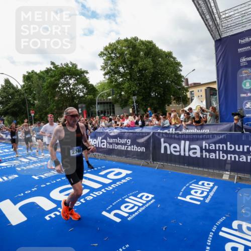 29.06.2025 - hella hamburg halbmarathon Zöllner http://msf.ph/oto/8424527 29.06.2025 10:33:54 Ziel 1743, 2228, 2243, 2746, 10865, 13771, 14310, 14466, 15500, 16243 meine-sportfotos.de