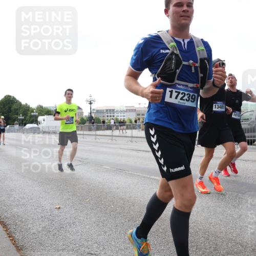 29.06.2025 - hella hamburg halbmarathon Lena Gebhardt http://msf.ph/oto/8424546 29.06.2025 10:06:20 Lombardsbrücke 5431, 17239, 13481, 10781, 1245, 1448, 1766, 1830, 1842, 3062, 4169, 4542, 4666, 4868, 5431, 6014, 6314, 6664, 7138, 7741, 8051, 8316, 9361, 9560, 10214, 10297, 10736, 10781, 10886, 12371, 13042, 13054, 13475, 13481, 13863, 14369, 14607, 14987, 15113, 15145, 15229, 15462, 15537, 15766, 15772, 15858, 16441, 16687, 17059, 17239, 17746, 17885, 18042, 18575, 18577, 18652, 18768, 18857, 18910, 18913, 18966 meine-sportfotos.de