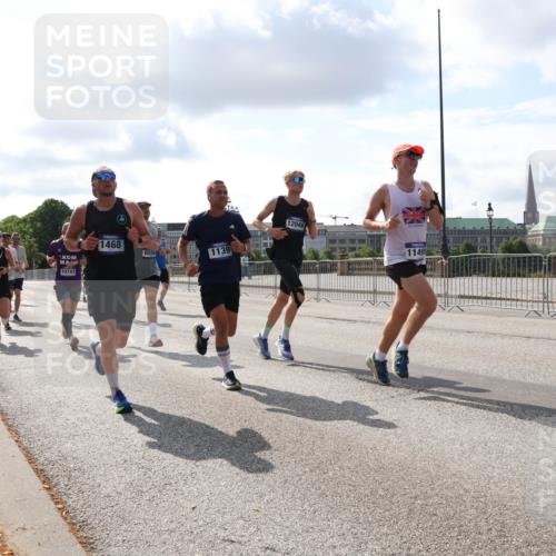 29.06.2025 - hella hamburg halbmarathon Lena Gebhardt http://msf.ph/oto/8424559 29.06.2025 09:52:23 Lombardsbrücke 14449, 1468, 1, 6550, 1139, 10741, 12046, 1149, 1057, 1139, 1169, 1220, 1312, 1353, 1415, 1468, 1512, 1569, 1604, 1631, 1763, 3305, 3618, 3697, 3852, 4565, 4871, 4915, 5007, 5011, 5014, 5047, 5129, 5231, 5336, 5690, 5987, 6373, 6550, 6700, 6705, 6711, 6770, 7067, 7185, 7432, 7451, 7710, 7865, 7961, 8074, 8564, 8852, 9348, 9358, 9444, 9547, 9659, 10493, 10691, 10741, 10796, 10978, 11062, 11495, 11679, 11779, 11821, 12046, 12438, 12772, 13403, 13614, 13728, 14257 meine-sportfotos.de