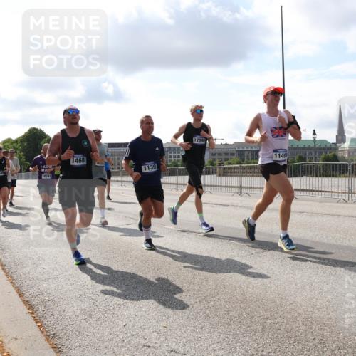 29.06.2025 - hella hamburg halbmarathon Lena Gebhardt http://msf.ph/oto/8424576 29.06.2025 09:52:23 Lombardsbrücke 14449, 1, 10741, 1468, 1139, 12046, 11495, 1057, 1139, 1169, 1220, 1312, 1353, 1415, 1468, 1512, 1569, 1604, 1631, 1763, 3305, 3618, 3697, 3852, 4565, 4871, 4915, 5007, 5011, 5014, 5047, 5129, 5231, 5336, 5690, 5987, 6373, 6550, 6700, 6705, 6711, 6770, 7067, 7185, 7432, 7451, 7710, 7865, 7961, 8074, 8564, 8852, 9348, 9358, 9444, 9547, 9659, 10493, 10691, 10741, 10796, 10978, 11062, 11495, 11679, 11779, 11821, 12046, 12438, 12772, 13403, 13614, 13728, 14257 meine-sportfotos.de