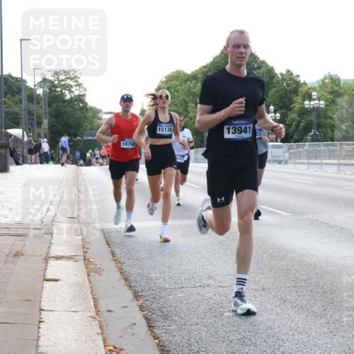 29.06.2025 - hella hamburg halbmarathon Lena Gebhardt http://msf.ph/oto/8424608 29.06.2025 09:43:36 Lombardsbrücke 18763, 15136, 13941, 03, 1271, 2075, 2180, 2203, 5301, 6090, 7380, 8318, 9385, 9565, 9767, 9804, 10351, 10867, 13374, 13941, 14728, 14757, 15023, 15136, 15483, 15671, 17040, 17893, 18037, 18328, 18693, 18695, 18763, 18832, 18989 meine-sportfotos.de