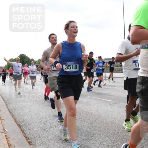 29.06.2025 - hella hamburg halbmarathon Lena Gebhardt http://msf.ph/oto/8424643 29.06.2025 10:43:17 Lombardsbrücke 4177, 13, 3518, 11, 16, 210, 1149, 1155, 1467, 1788, 1816, 1878, 2103, 2158, 2267, 2361, 2450, 2509, 2971, 3074, 3238, 3329, 3378, 3390, 3518, 3638, 3764, 4056, 4105, 4177, 4302, 4367, 4385, 4680, 5067, 5268, 5370, 5610, 5720, 5755, 5967, 6012, 6096, 6226, 6440, 6931, 7043, 7461, 7872, 7926, 8135, 8161, 8184, 8233, 8408, 8435, 8795, 8991, 9072, 9304, 9378, 9639, 9641, 9644, 9976, 10008, 10083, 10180, 10200, 10202, 11142, 11710, 12151, 13049 meine-sportfotos.de
