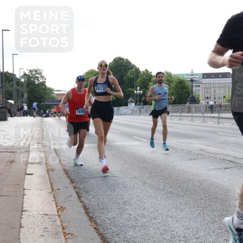 29.06.2025 - hella hamburg halbmarathon Lena Gebhardt http://msf.ph/oto/8424649 29.06.2025 09:43:37 Lombardsbrücke 18763, 1513, 2203, 13941, 1271, 2075, 2180, 2203, 3189, 5301, 6090, 7380, 8318, 9385, 9565, 9767, 9804, 10351, 10867, 11150, 13374, 13941, 14757, 15023, 15136, 15483, 15671, 17040, 17893, 18037, 18328, 18693, 18695, 18763, 18832, 18989 meine-sportfotos.de