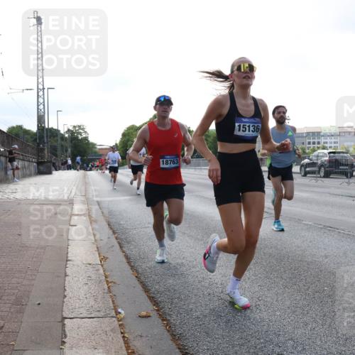 29.06.2025 - hella hamburg halbmarathon Lena Gebhardt http://msf.ph/oto/8424745 29.06.2025 09:43:38 Lombardsbrücke 18763, 15136, 1271, 2075, 2180, 2203, 3189, 6090, 7380, 8318, 9565, 9767, 9804, 10351, 10867, 11150, 13374, 13941, 14757, 15023, 15136, 15483, 15671, 17040, 17893, 18037, 18328, 18693, 18695, 18763, 18832, 18989 meine-sportfotos.de