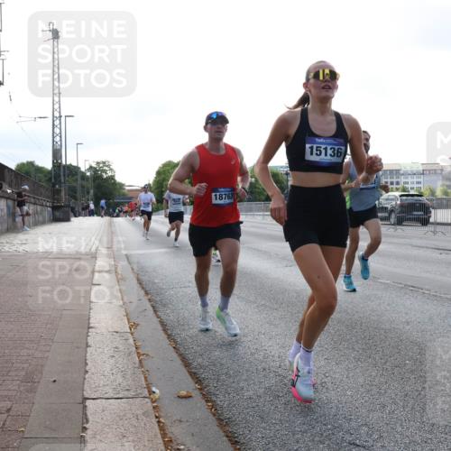 29.06.2025 - hella hamburg halbmarathon Lena Gebhardt http://msf.ph/oto/8424760 29.06.2025 09:43:38 Lombardsbrücke 18763, 15136, 1271, 2075, 2180, 2203, 3189, 6090, 7380, 8318, 9565, 9767, 9804, 10351, 10867, 11150, 13374, 13941, 14757, 15023, 15136, 15483, 15671, 17040, 17893, 18037, 18328, 18693, 18695, 18763, 18832, 18989 meine-sportfotos.de