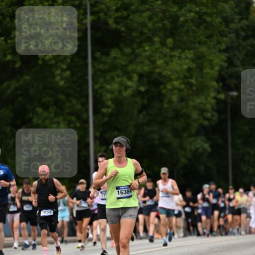 29.06.2025 - hella hamburg halbmarathon Dr. Thomas Lammeyer http://msf.ph/oto/8424825 29.06.2025 10:49:40 Kennedybrücke 1024, 1774, 1798, 2550, 2779, 3570, 4275, 4337, 4388, 5099, 5949, 6841, 6888, 7859, 7912, 8745, 8907, 9084, 10562, 10668, 10727 meine-sportfotos.de