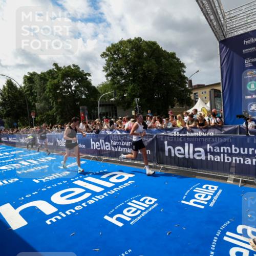 29.06.2025 - hella hamburg halbmarathon Zöllner http://msf.ph/oto/8424859 29.06.2025 10:34:09 Ziel 9345, 9376, 11019, 11202, 11227, 13066, 13494, 14448, 16724, 17751, 17877 meine-sportfotos.de