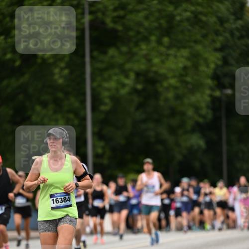 29.06.2025 - hella hamburg halbmarathon Dr. Thomas Lammeyer http://msf.ph/oto/8424869 29.06.2025 10:49:42 Kennedybrücke 1024, 1774, 1798, 2550, 2779, 3570, 3993, 4275, 4337, 4388, 5099, 5190, 5339, 5949, 6841, 6888, 7699, 7859, 7912, 8745, 8907, 9536, 10562, 10668, 10727 meine-sportfotos.de