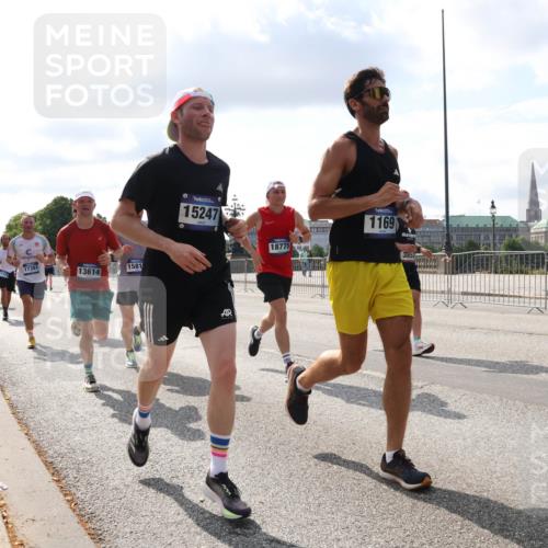 29.06.2025 - hella hamburg halbmarathon Lena Gebhardt http://msf.ph/oto/8425099 29.06.2025 09:52:28 Lombardsbrücke 17391, 13614, 1581, 0, 15247, 18775, 1169, 1425, 1057, 1139, 1169, 1220, 1353, 1415, 1468, 1512, 1604, 1613, 1631, 1763, 2189, 3109, 3124, 3305, 3618, 3697, 3852, 4497, 4565, 4871, 4915, 5007, 5011, 5047, 5231, 5336, 5477, 5690, 5987, 6373, 6550, 6705, 6711, 7067, 7185, 7191, 7432, 7451, 7710, 7865, 7961, 8564, 8852, 9348, 9444, 9547, 9659, 10493, 10741, 10796, 10978, 11062, 11495, 11679, 11779, 11821, 12046, 12438, 12772, 13403, 13614, 13728, 14257 meine-sportfotos.de