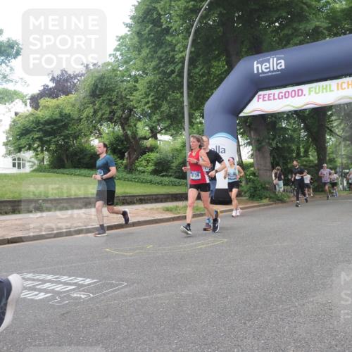 29.06.2025 - hella hamburg halbmarathon KatJ http://msf.ph/oto/8425201 29.06.2025 10:39:14 Zwischen KM18-KM19 1098, 2397, 2818, 4967, 6286, 8139 meine-sportfotos.de