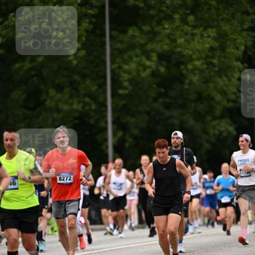 29.06.2025 - hella hamburg halbmarathon Dr. Thomas Lammeyer http://msf.ph/oto/8425235 29.06.2025 10:49:57 Kennedybrücke 1085, 1774, 2550, 2657, 2664, 2779, 2846, 2954, 3357, 3377, 3879, 3993, 4119, 4820, 5099, 5108, 5190, 5339, 5703, 6763, 7699, 7859, 7912, 8272, 8594, 9536, 10562, 10727, 11119, 11332 meine-sportfotos.de